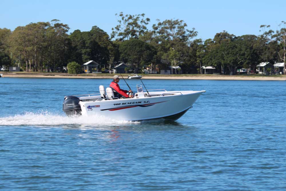 Quintrex Renegade 460 Side Console + Yamaha F60 4-stroke water test/boat review